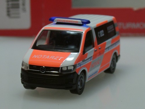Herpa notarzt feuerwehr - herpa, t6